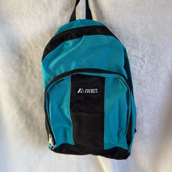 Everest Backpack - Picture 1 of 7
